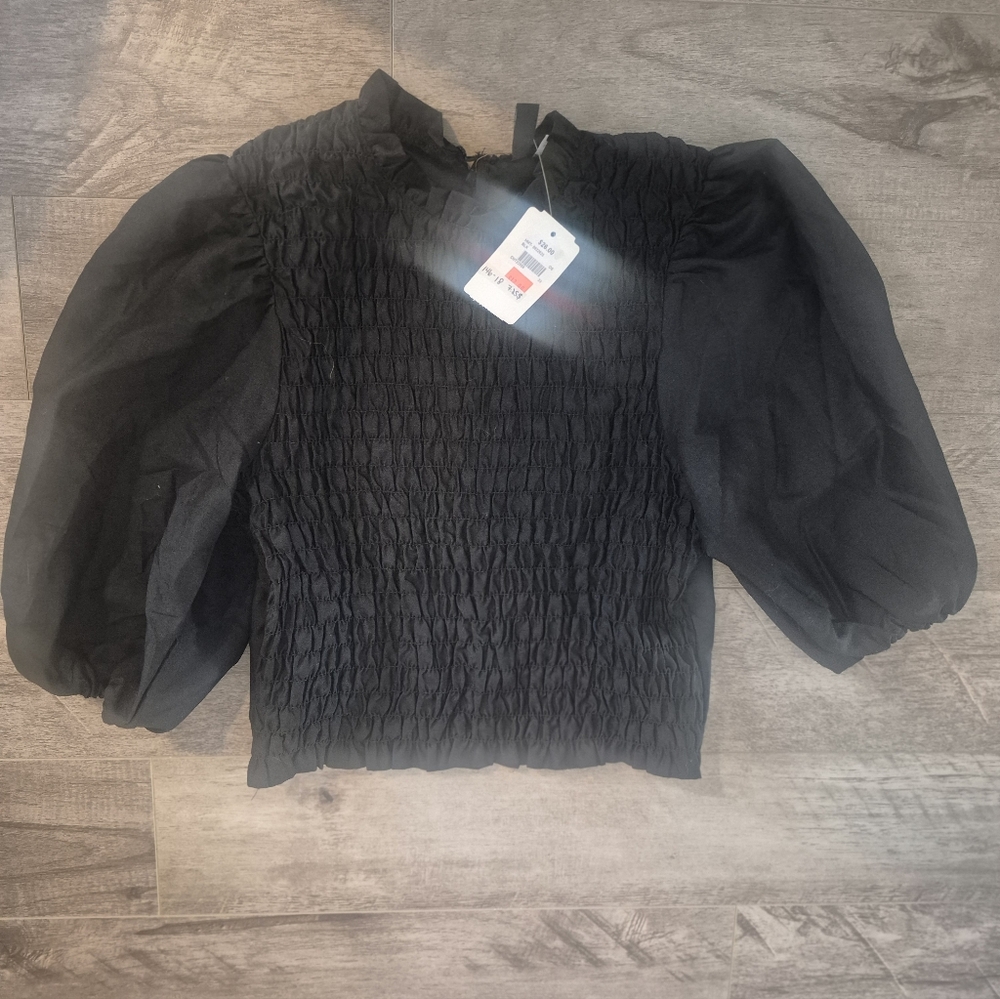 H&M Black Puff Sleeve Top